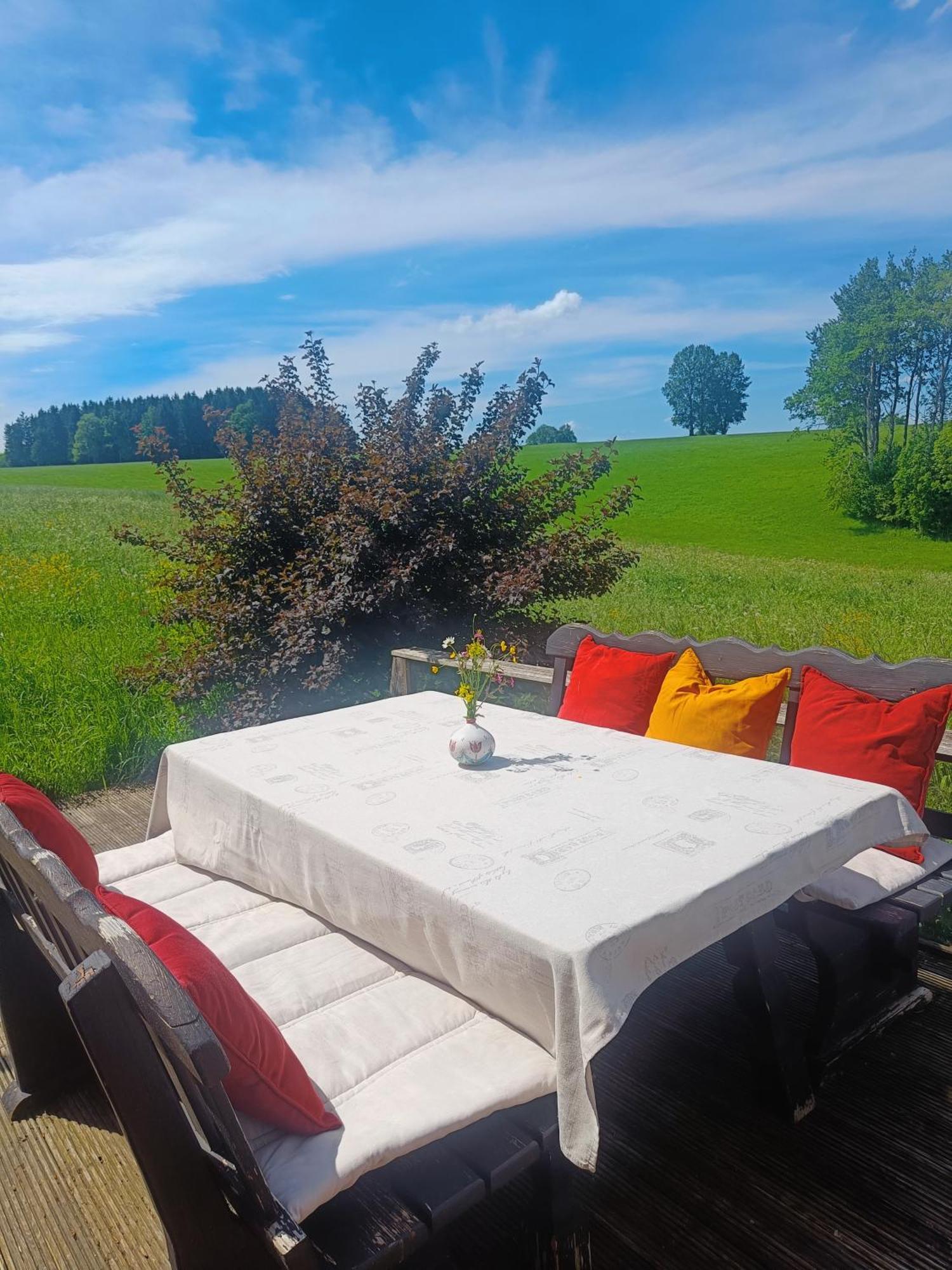 Apartament Berghof-Glueck Kaufbeuren Zewnętrze zdjęcie
